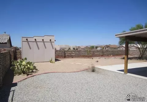 10452 E 38 Pl, Yuma, AZ 85365 photo 2