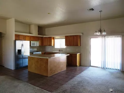 11870 Eclipse Ct, Yuma, AZ 85367 photo 4