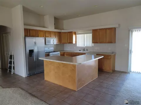 11870 Eclipse Ct, Yuma, AZ 85367 photo 3