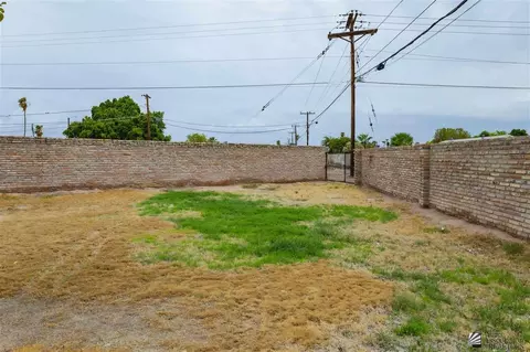 935 E 26 St, Yuma, AZ 85365 photo 38