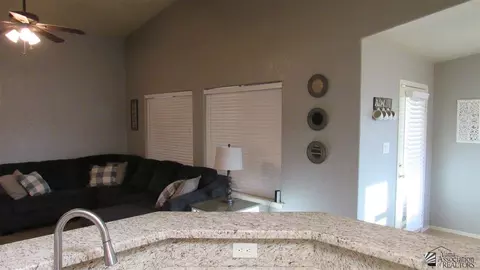 10541 E 39 St, Yuma, AZ 85367 photo 8