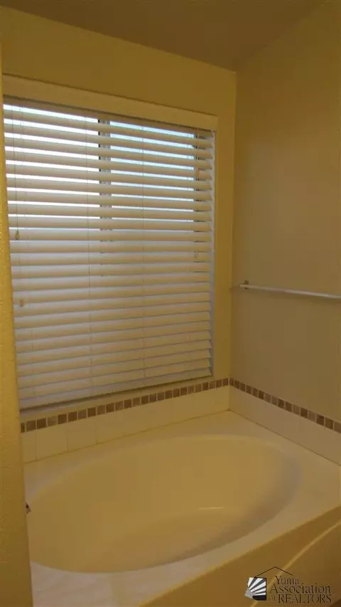 10541 E 39 St, Yuma, AZ 85367 photo 32