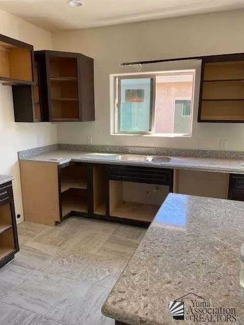 4249 W 27 Pl, Yuma, AZ 85364 photo 5
