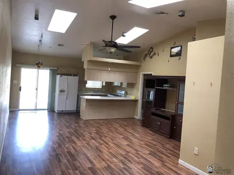 10688 E 35 St, Yuma, AZ 85365 photo 2
