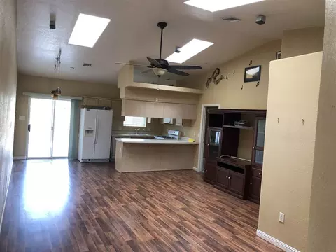 10688 E 35 St, Yuma, AZ 85365 photo 2