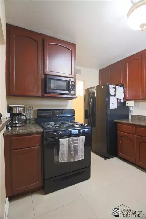 226 E 26 St, Yuma, AZ 85364 photo 7