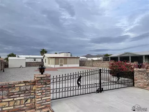 13698 E 55 St, Yuma, AZ 85367 photo 4
