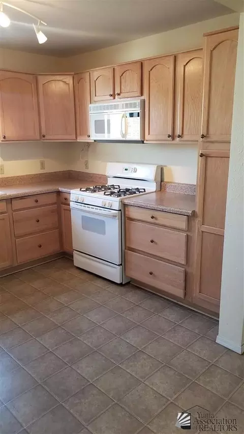 14373 E 29 Pl, Yuma, AZ 85367 photo 9