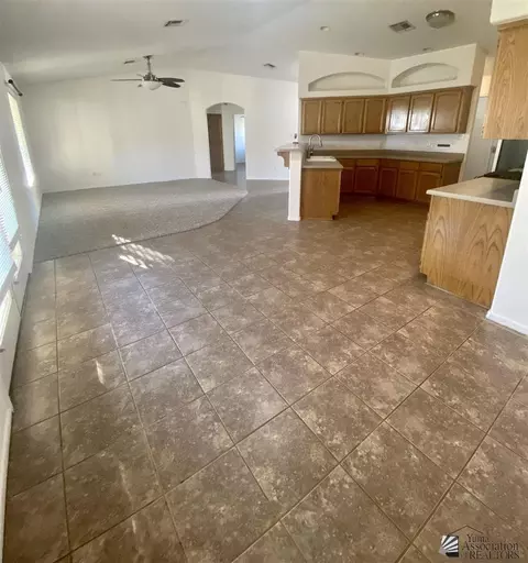 10113 E 37 St, Yuma, AZ 85367 photo 11