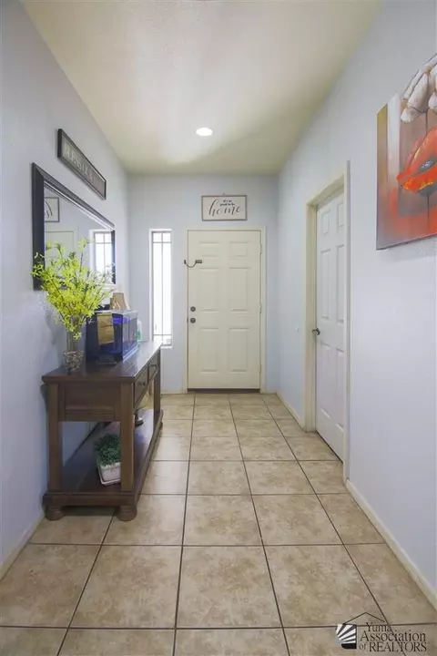 498 E 13 Pl, Somerton, AZ 85350 photo 2