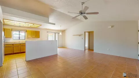 11205 E 37 Way, Yuma, AZ 85367 photo 2