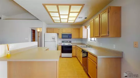 11205 E 37 Way, Yuma, AZ 85367 photo 4
