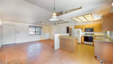 11205 E 37 Way, Yuma, AZ 85367 photo 5