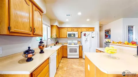 10233 E 38 Pl, Yuma, AZ 85365 photo 9