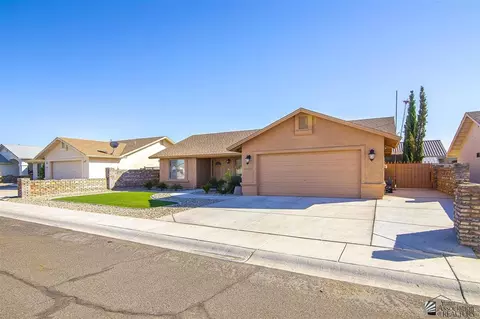 10233 E 38 Pl, Yuma, AZ 85365 photo 1