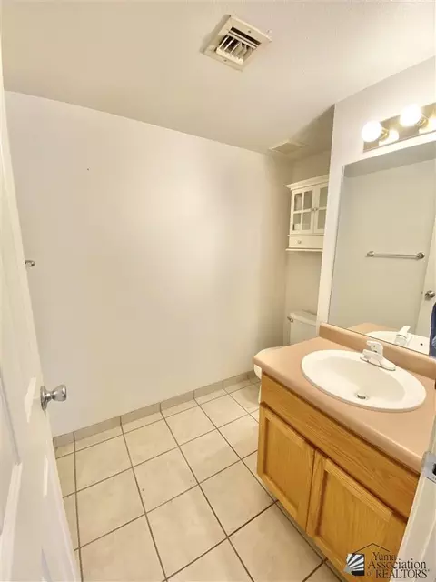 2205 E 27 Ln, Yuma, AZ 85365 photo 6