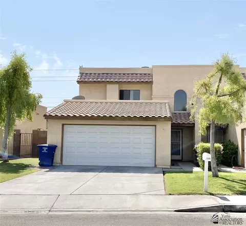 2205 E 27 Ln, Yuma, AZ 85365 photo 1