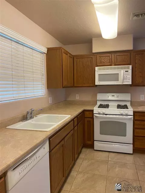 12339 E 35 Pl, Yuma, AZ 85367 photo 4