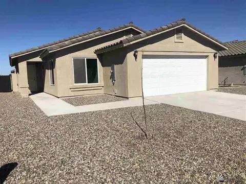 7066 E 38 Pl, Yuma, AZ 85365 photo 2