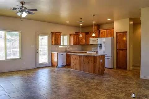 10165 E 35 St, Yuma, AZ 85365 photo 2