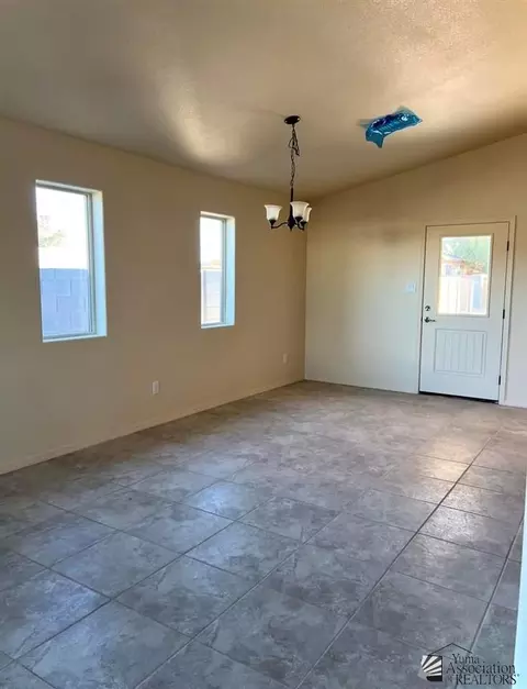2119 S Maple Ave, Yuma, AZ 85364 photo 2