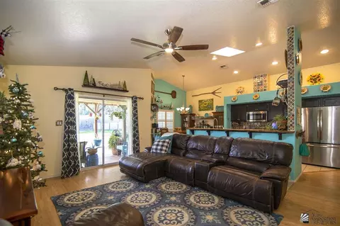 8133 E 27 St, Yuma, AZ 85365 photo 3