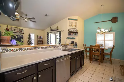 8133 E 27 St, Yuma, AZ 85365 photo 6