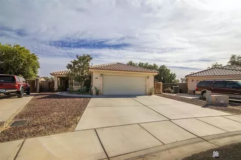 8133 E 27 St, Yuma, AZ 85365 photo 2