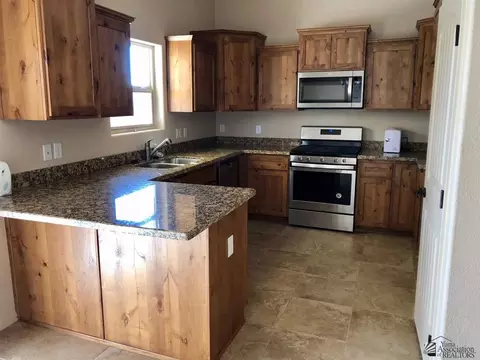 10121 E 33 Pl, Yuma, AZ 85365 photo 4