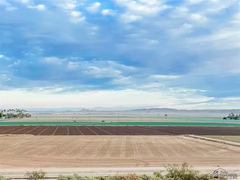 8334 E Adobe Ridge Rd, Yuma, AZ 85365 photo 2
