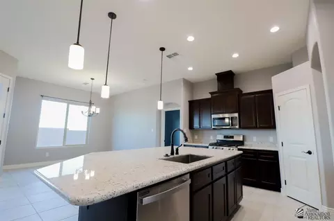 8232 E 35 Pl, Yuma, AZ 85365 photo 5