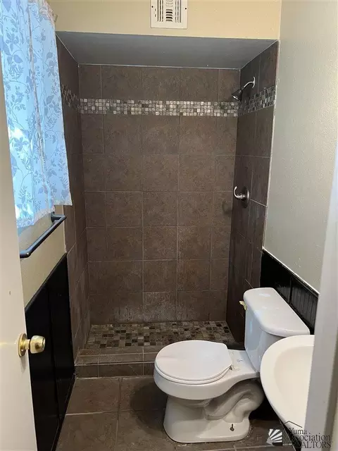 1070 E 26 Pl, Yuma, AZ 85365 photo 8