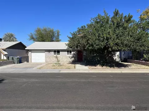 1070 E 26 Pl, Yuma, AZ 85365 photo 1