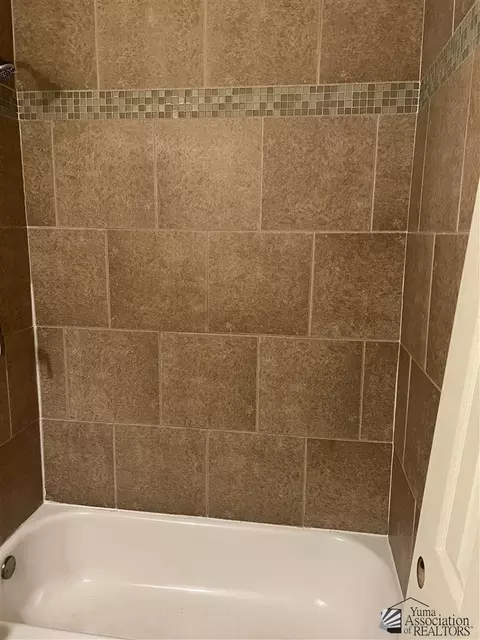 1070 E 26 Pl, Yuma, AZ 85365 photo 6