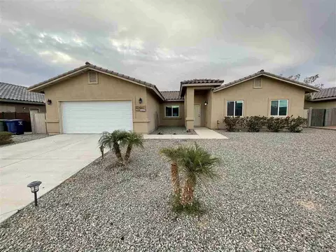 7689 E 41 St, Yuma, AZ 85365 photo 1