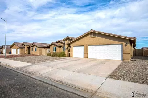 7728 E 42 Pl, Yuma, AZ 85365 photo 2