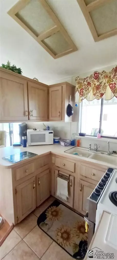 10318 E 29 Pl, Yuma, AZ 85365 photo 11