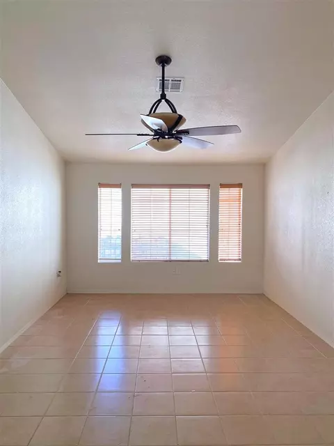 10224 E 37 St, Yuma, AZ 85365 photo 5