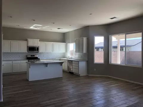 3441 W 39 St, Yuma, AZ 85365 photo 4