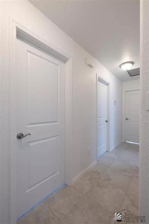 4024 S Hinckley Dr, Yuma, AZ 85365 photo 8