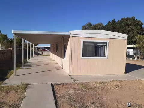 10570 E Ruby Dr, Yuma, AZ 85365 photo 2