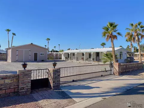 13527 E 43 Ln, Yuma, AZ 85367 photo 1