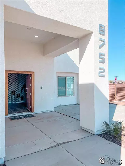 8752 E 40 Pl, Yuma, AZ 85365 photo 2