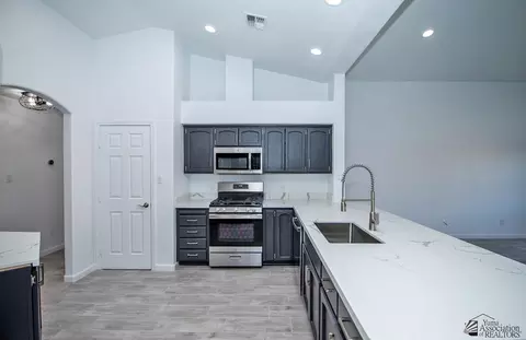 8428 E Topeka Pl, Yuma, AZ 85365 photo 13