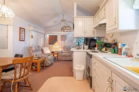 13669 E 50 St, Yuma, AZ 85367 photo 4