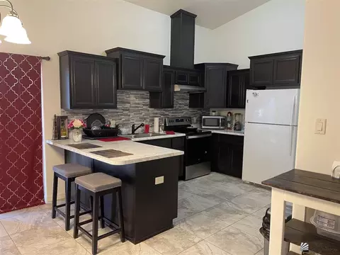 677 E 14 St, Somerton, AZ 85350 photo 2