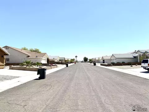 10585 E 38 St, Yuma, AZ 85364 photo 13