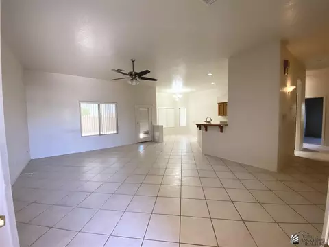 10585 E 38 St, Yuma, AZ 85364 photo 3