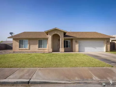 6356 E 42 St, Yuma, AZ 85365 photo 1