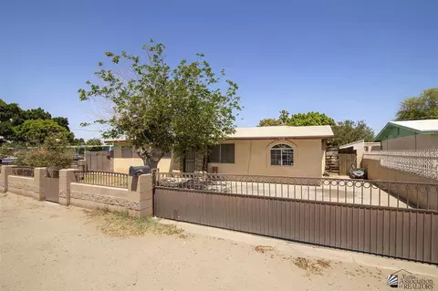4138 W Daisy St, Yuma, AZ 85364 photo 2